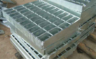 Решетка решетки палубы металла Gb T13912 стальная обшивает панелями решетку горячего погружения гальванизированную стальную