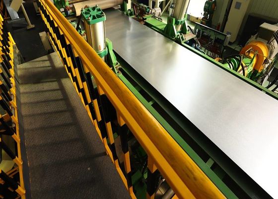 купить JIS G3321 DX51D AZ50 Предварительно окрашенная катушка из гальвалюмной стали с регулярным шпангелем для кровельных и бытовых приборов online manufacture